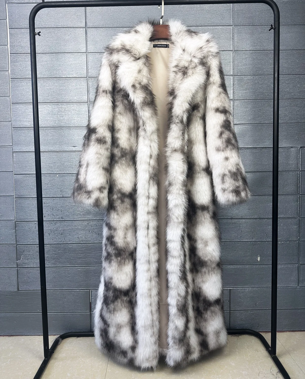 ZADORIN New 130cm Long Fluffy Faux Fox Fur Coat Woman Elegant Lapel Thick Warm Faux Fur Jacket Woman Winter Fur Coats Outerwears