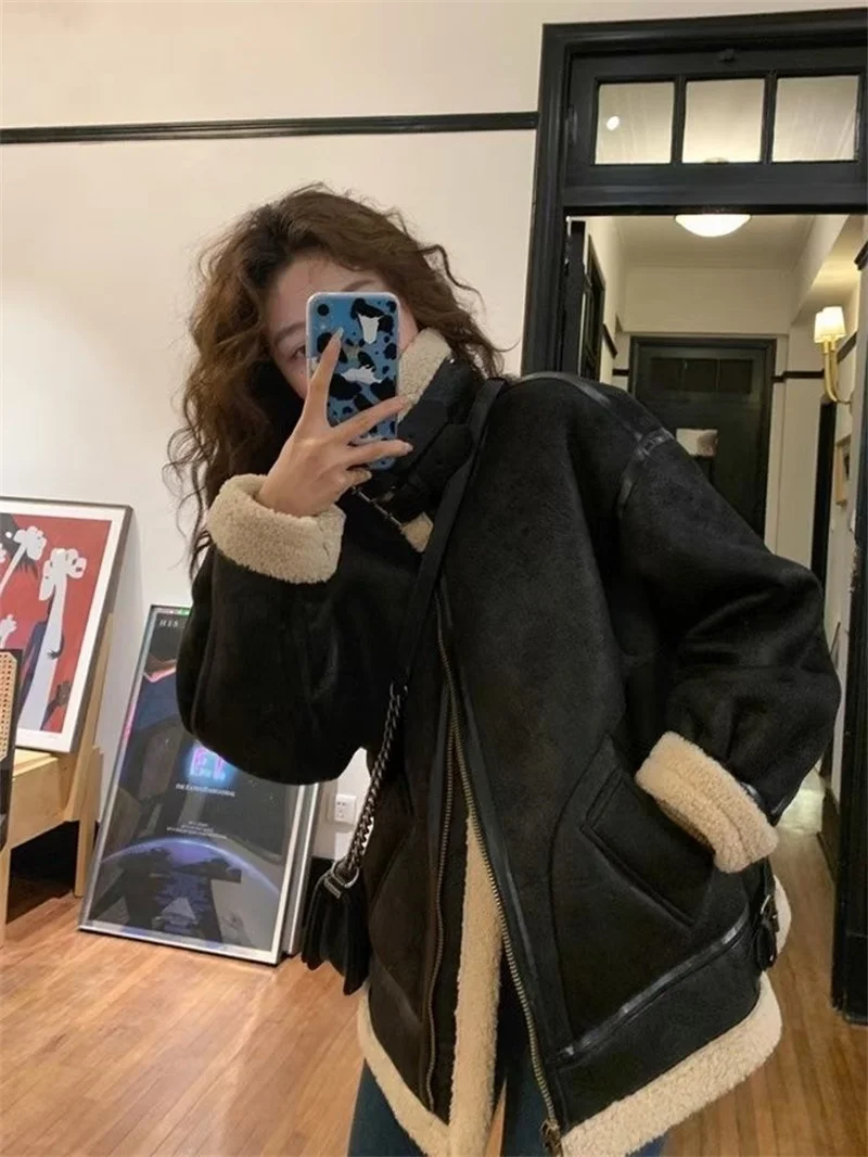 Vintage Lamb Fur Coat For Women Autumn Winter 2026 New Loose Korean Motorcycle Suit Thickened Jacket Caramel Coat For Women