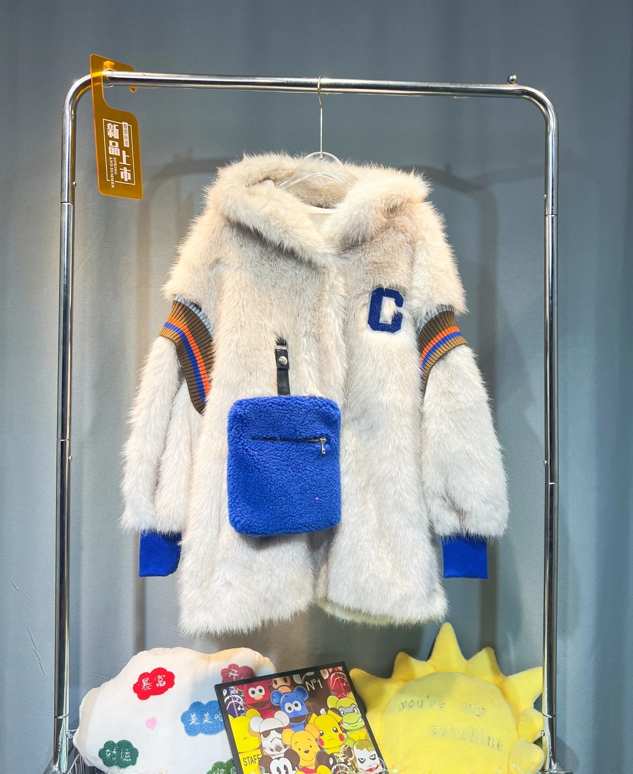 European Style Overcoats 2023 Winter New Embroidered Mink Hooded Faux Fur Women's Fashion Fur One Fur Warm Large Pocket Fur Coat