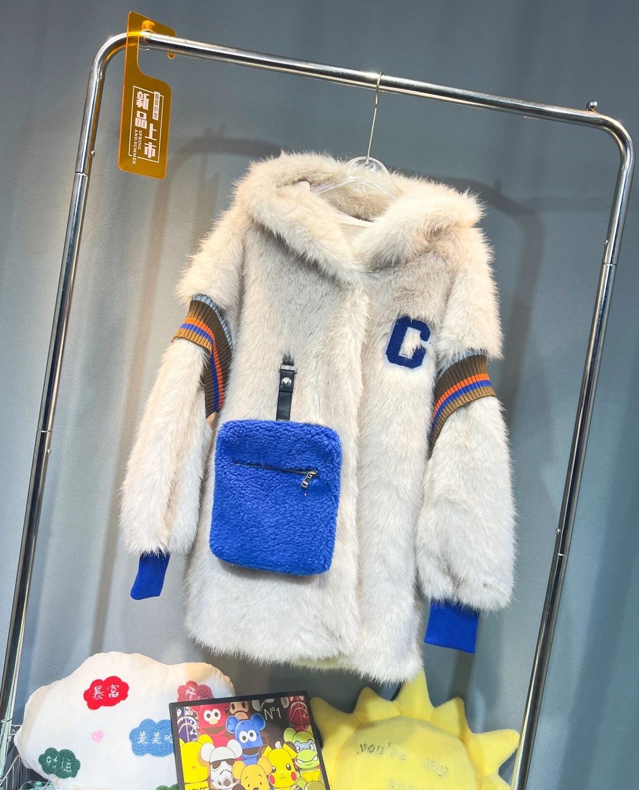 European Style Overcoats 2023 Winter New Embroidered Mink Hooded Faux Fur Women's Fashion Fur One Fur Warm Large Pocket Fur Coat