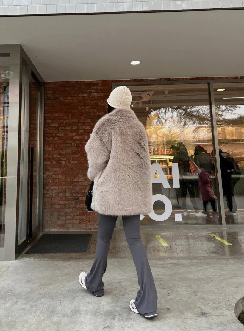 Fashionable Street Style Fox Fur Coat Loose Suit Collar Medium Long Imitation Fur Coat For Women Autumn-winter fur overcoat