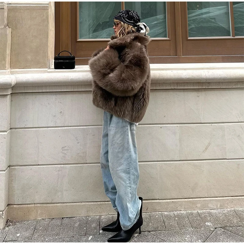 2026 Winter Women's Faux Fur Coats Fashion Stand Collar Short Jackets Warm Long Sleeve High Street Commute Lady Brown Outerwear