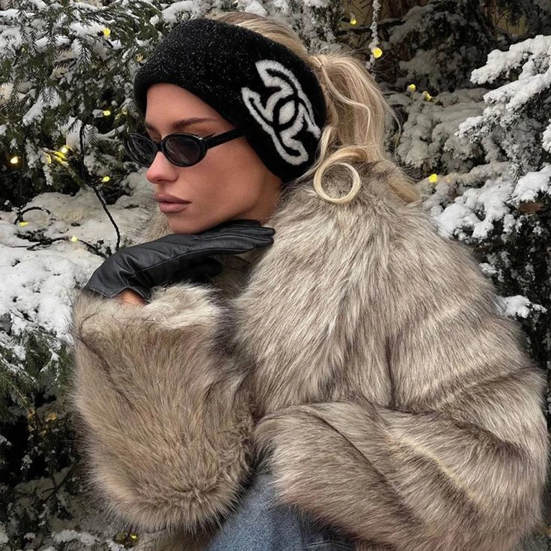 Neo Mint Luxury Mob Wife Aesthetic Long Faux Fur Coat Women Winter 2024 Fluffy Gradient Fox Fur Jacket Female Furry Overcoat