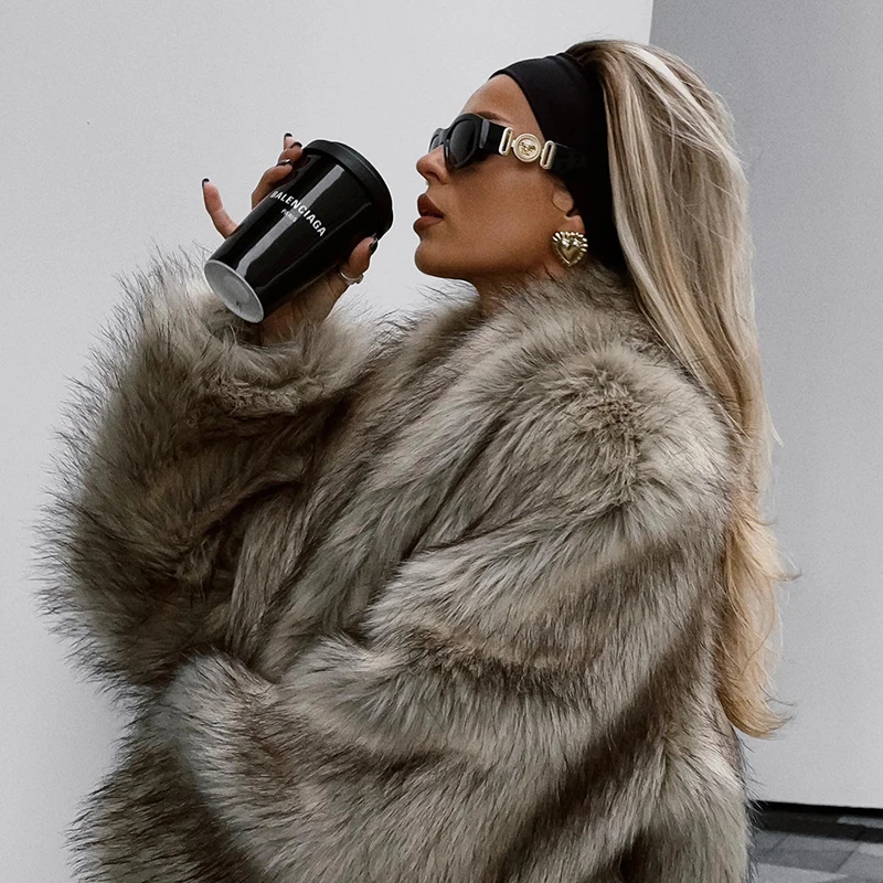 Neo Mint Luxury Mob Wife Aesthetic Long Faux Fur Coat Women Winter 2024 Fluffy Gradient Fox Fur Jacket Female Furry Overcoat
