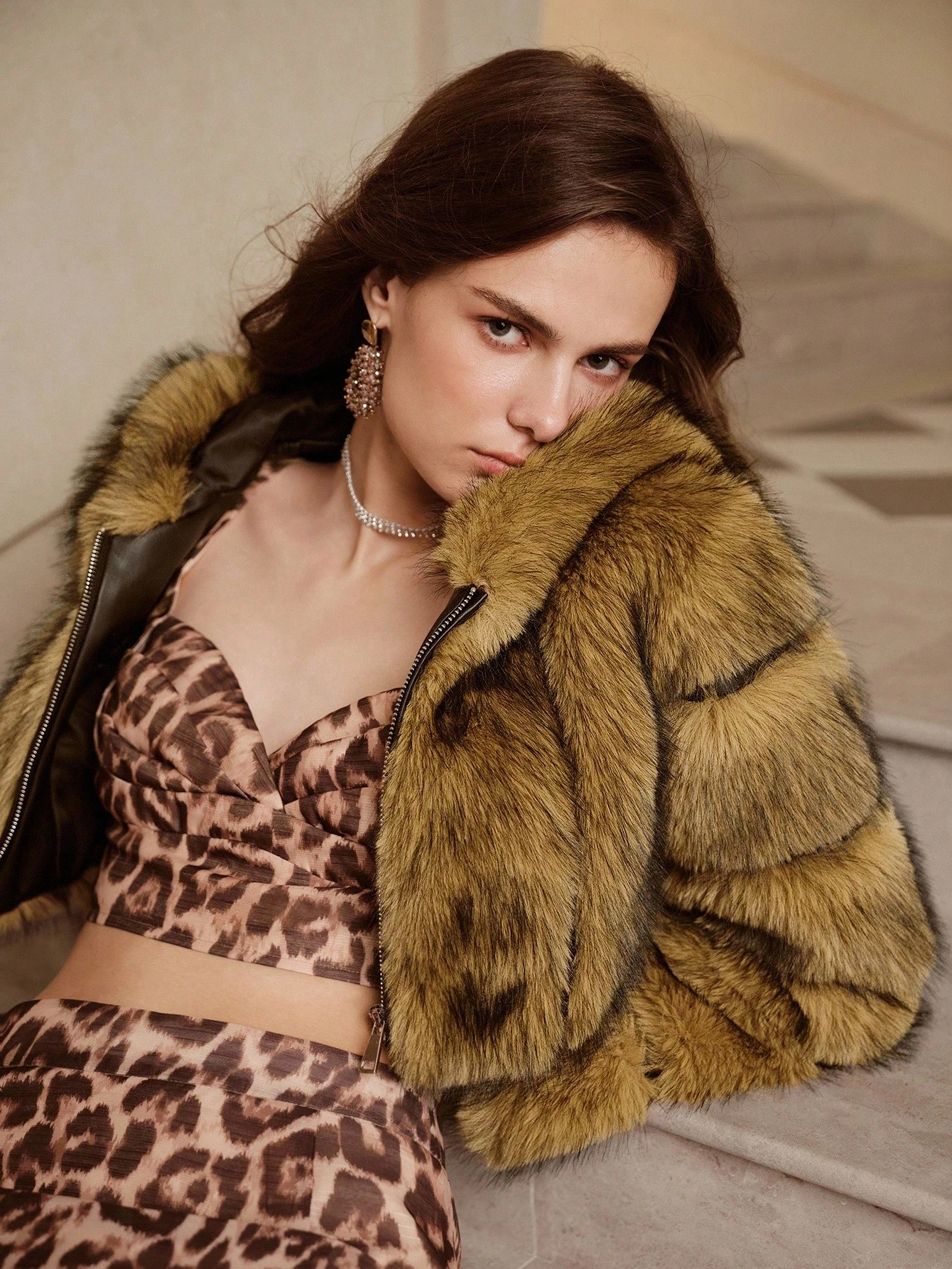 Women Winter Faux Fur Coat Cropped Striped Brown Fluffy Zipper Luxury 2026 New Mob Wife Party Warm Outerwear