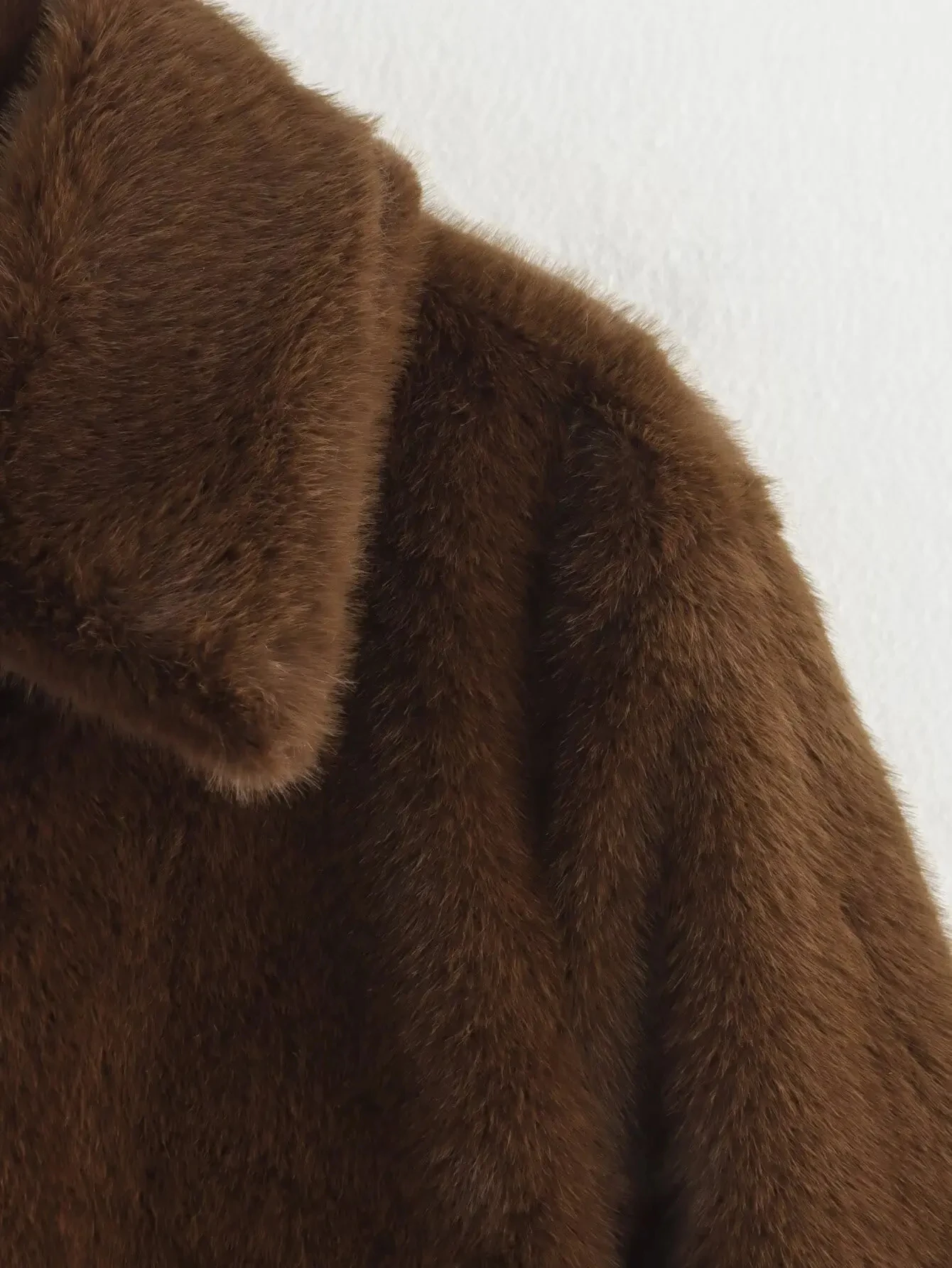 HH Winter Women's Fashion Faux Fur Warm Coats Solid Long Sleeves Lapel Single Breasted Pockets Chic Coat Vintage Outerwear