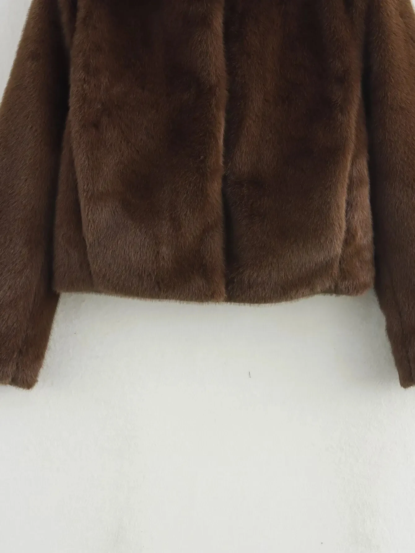 HH Winter Women's Fashion Faux Fur Warm Coats Solid Long Sleeves Lapel Single Breasted Pockets Chic Coat Vintage Outerwear