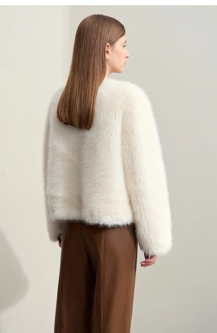 AMII Minimalist 2026 Winter New Women's Commuter V-neck Handmade Beaded Imitation Mink Fur Loose Warm Plush Jacket 12424021
