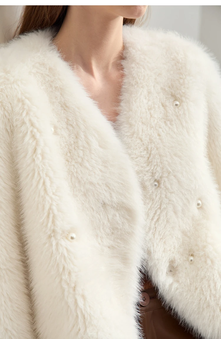 AMII Minimalist 2026 Winter New Women's Commuter V-neck Handmade Beaded Imitation Mink Fur Loose Warm Plush Jacket 12424021