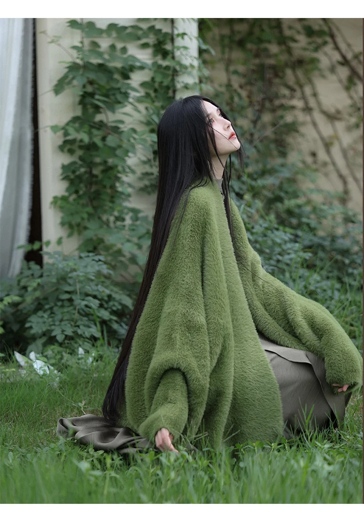 Lautaro Autumn Winter Oversized Thick Warm Green Faux Fur Coat Women with Deep V Neck Bat Sleeve Chic Luxury Fluffy Jacket 2026