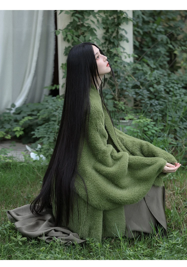 Lautaro Autumn Winter Oversized Thick Warm Green Faux Fur Coat Women with Deep V Neck Bat Sleeve Chic Luxury Fluffy Jacket 2026