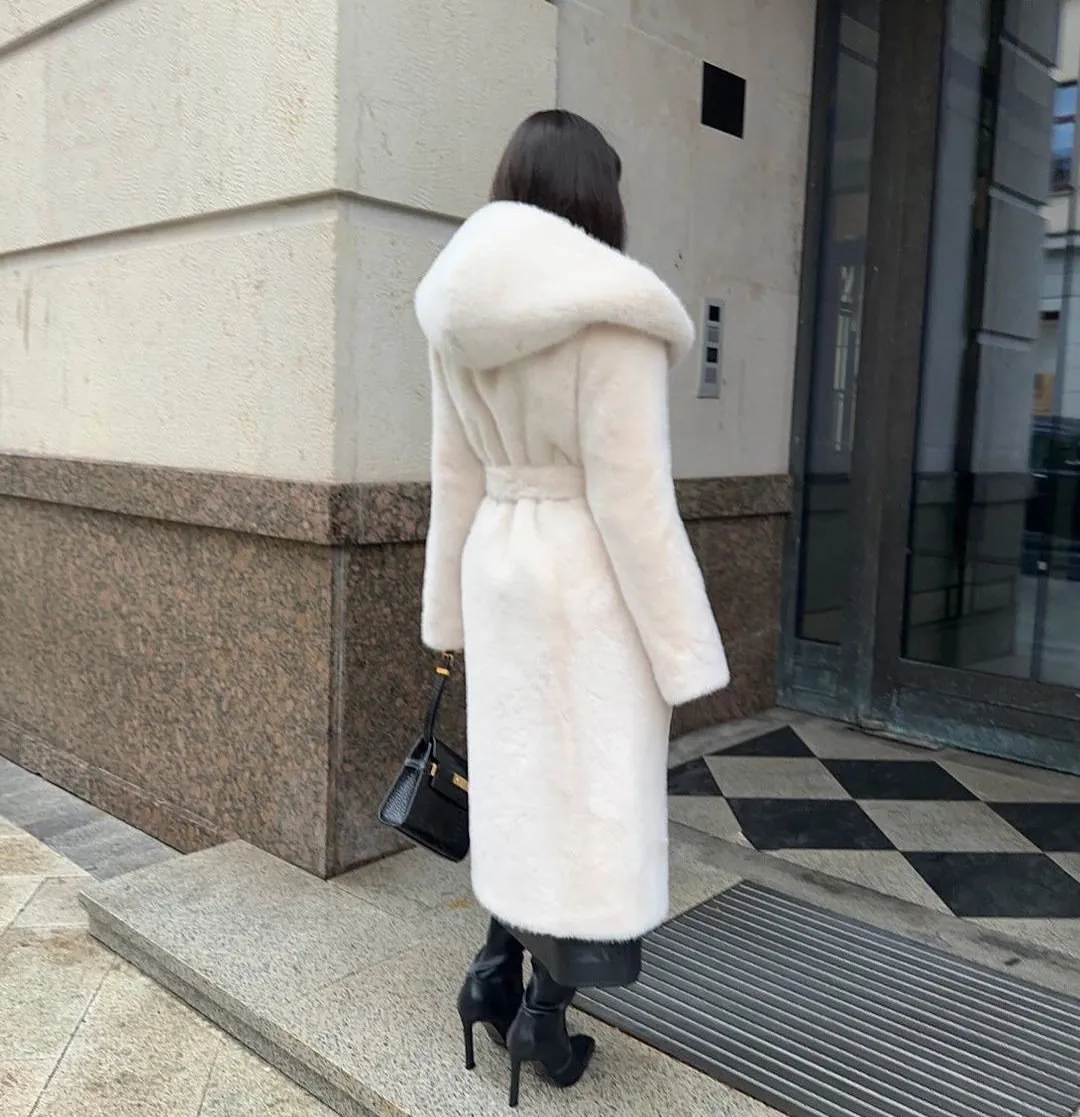 Winter Women High Quality Hooded Faux Fur Coat Luxury Long Fur Coat Loose OverCoat Thick Warm Plus Size Female Plush Coats