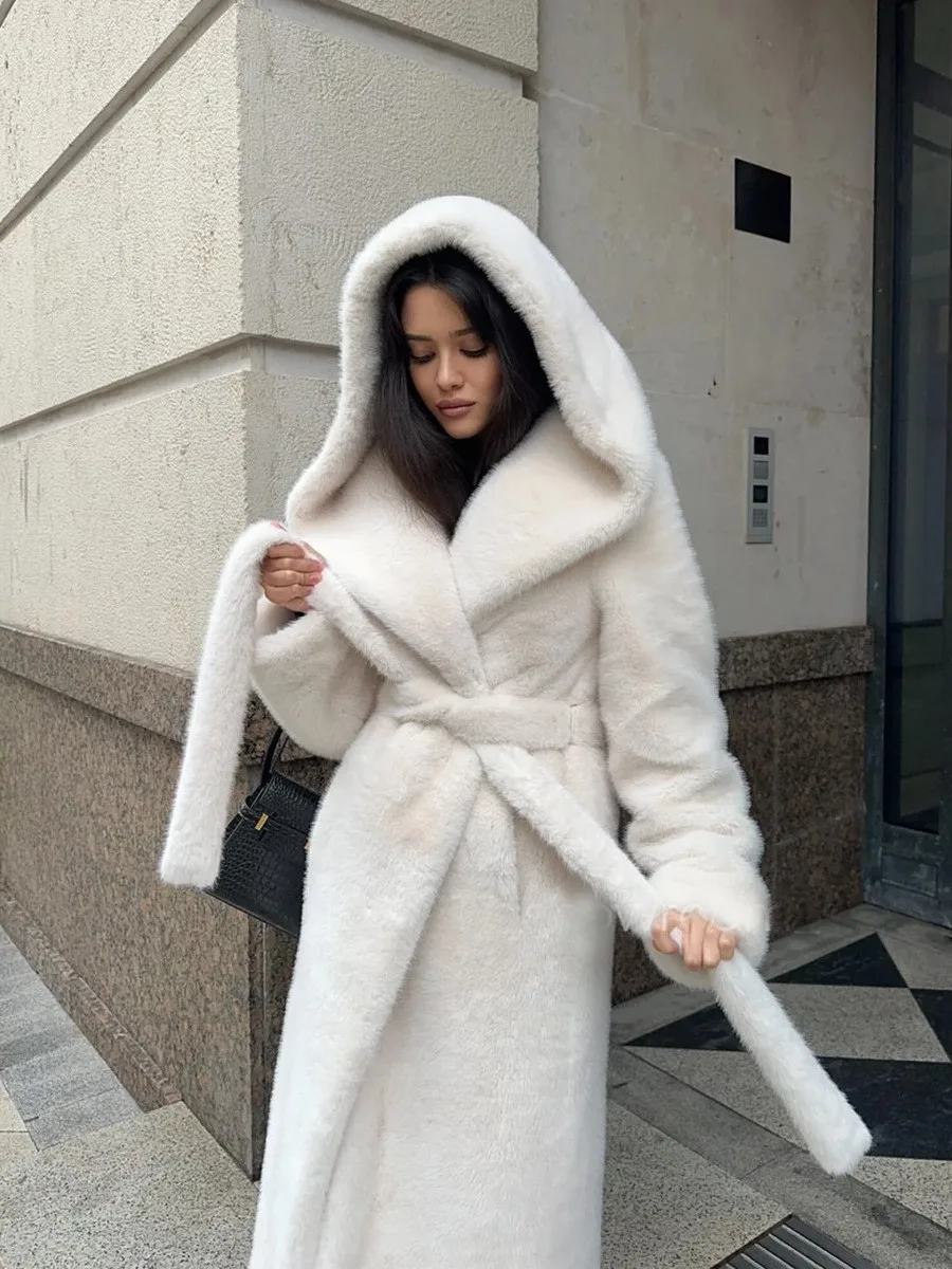 Winter Women High Quality Hooded Faux Fur Coat Luxury Long Fur Coat Loose OverCoat Thick Warm Plus Size Female Plush Coats