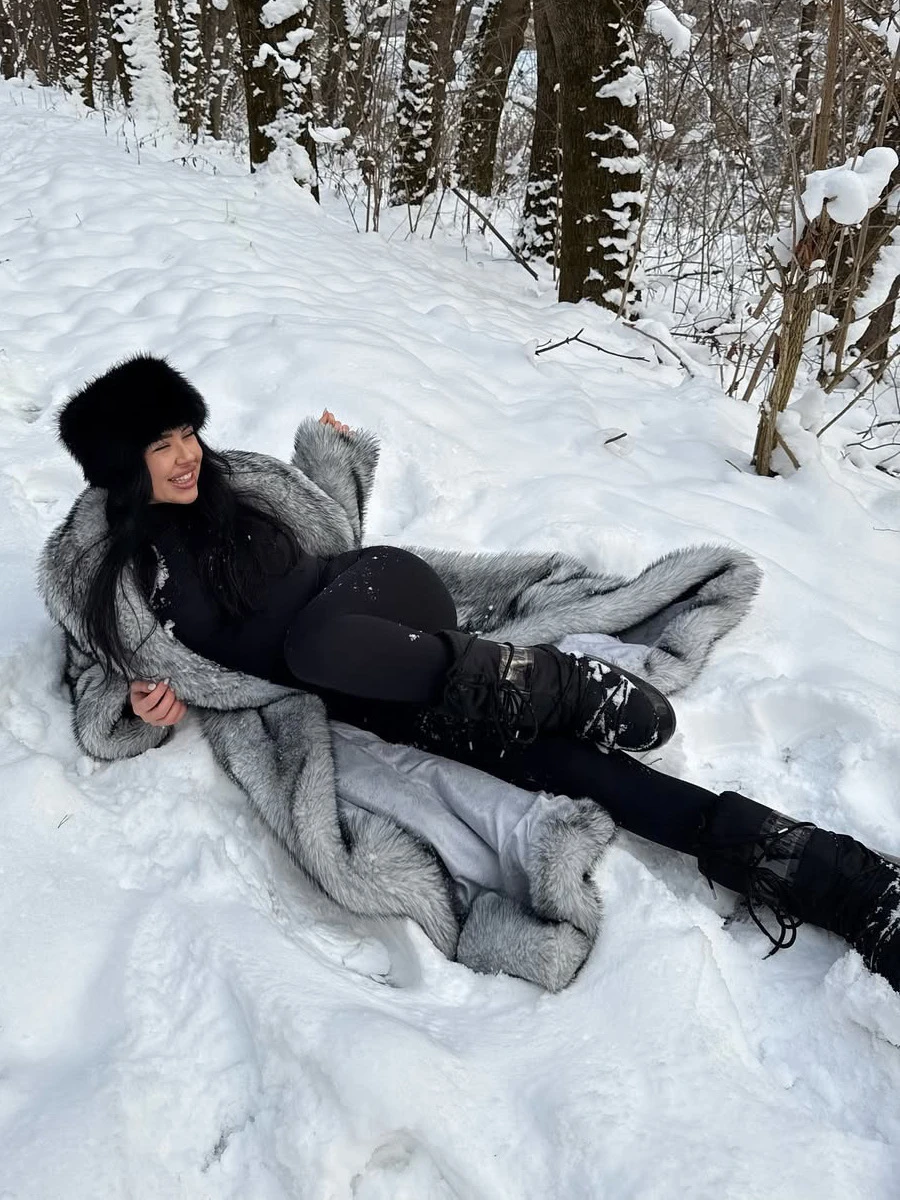 Women's Long Faux Fur Coat Silver Grey Fluffy Plush Lapel Collar Warm Thick Winter Maxi Jacket Elegant Luxe Chic