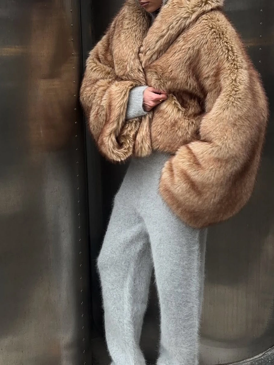 Women's Faux Fur Coat Fluffy Camel Oversized Lapel Collar Cropped Winter Warm Thick Jacket Elegant Luxe Chic Outerwear