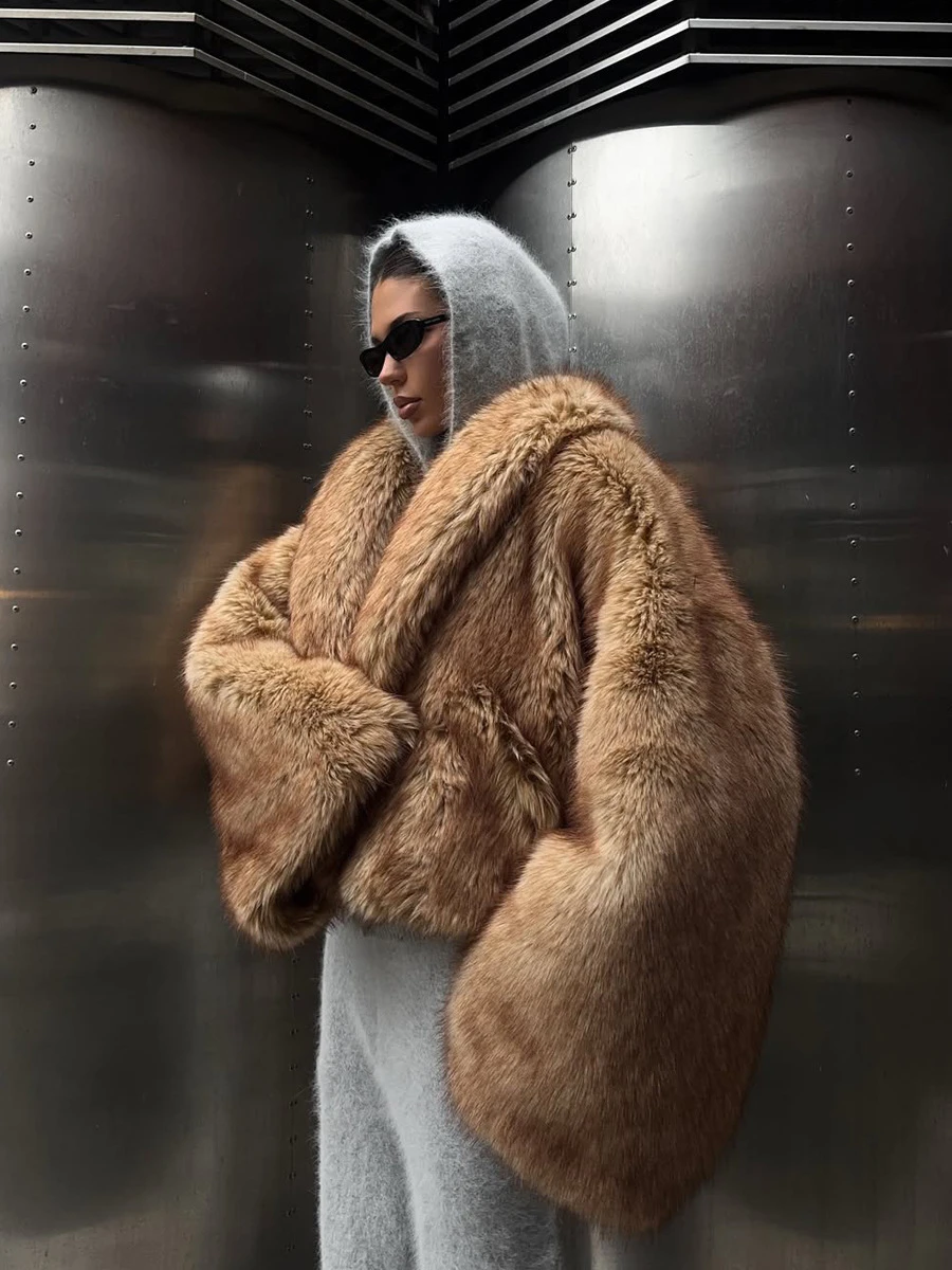 Women's Faux Fur Coat Fluffy Camel Oversized Lapel Collar Cropped Winter Warm Thick Jacket Elegant Luxe Chic Outerwear