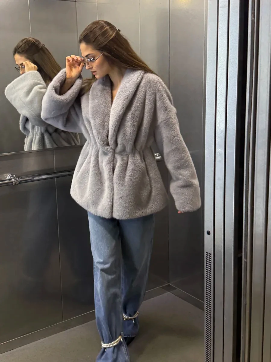 Women's Grey Faux Fur Coat 2026 Twist Front Fluffy Jacket Warm Winter Plush Overcoat Lapel Collar Elegant Streetwear