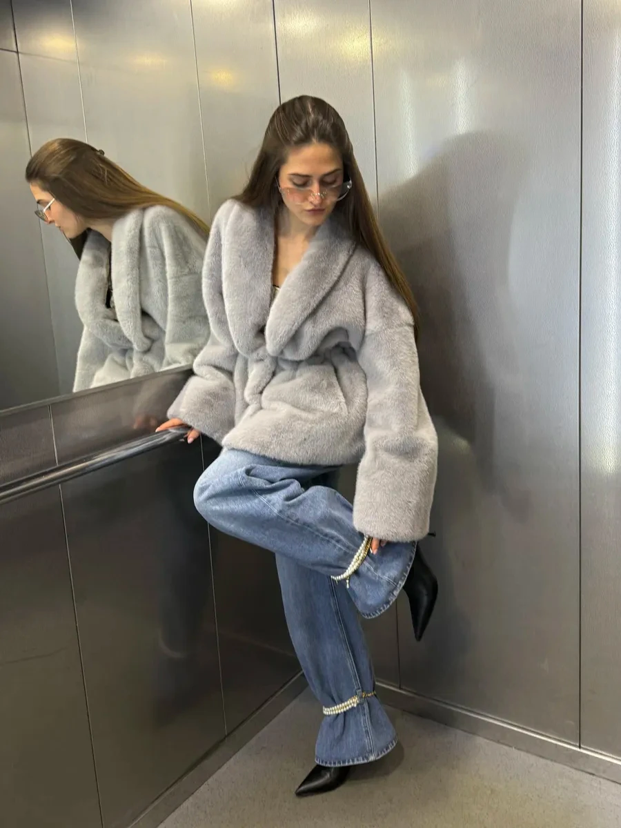 Women's Grey Faux Fur Coat 2026 Twist Front Fluffy Jacket Warm Winter Plush Overcoat Lapel Collar Elegant Streetwear