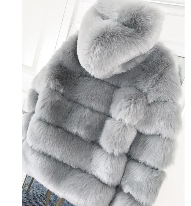 DEAT Fashion Imitation Fox Fur Grass Jacket Women's Hooded Loose Long Sleeves Patchwork Plush Thick Coat Winter New 7A975