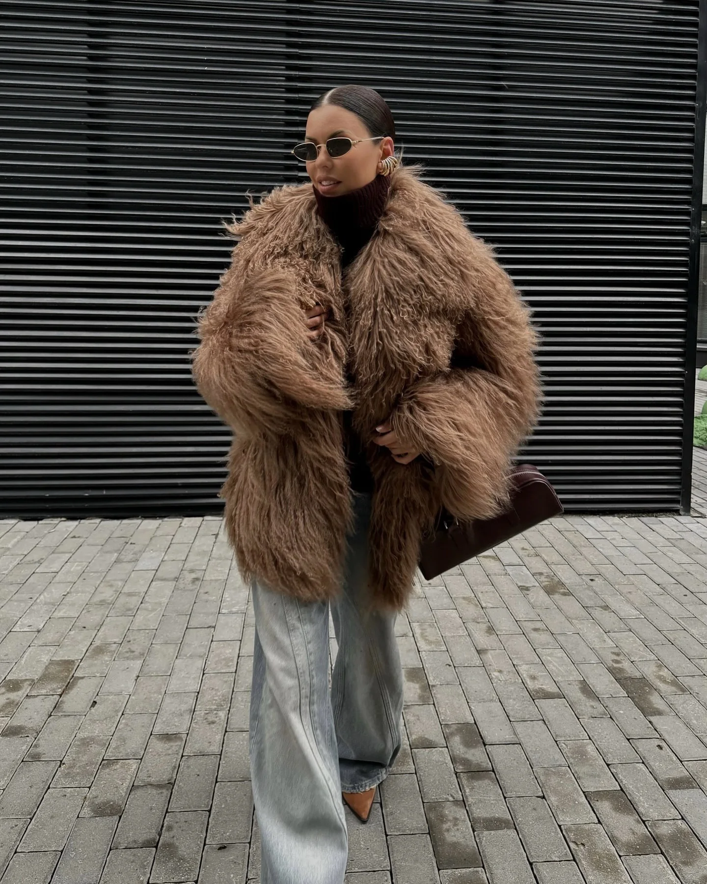 Women Winter Faux Fur Coat Long Shaggy Fuzzy Jacket Camel Brown Oversized 2026 New Luxury Warm Trendy Streetwear Outwear