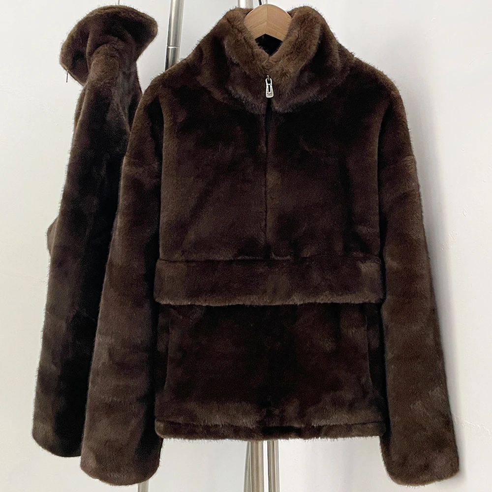 LIMO Ladies Half‑Zip Faux Fur Coat Stand Collar Casual Loose Fit Fashion Plush Outer Jacket With Pockets