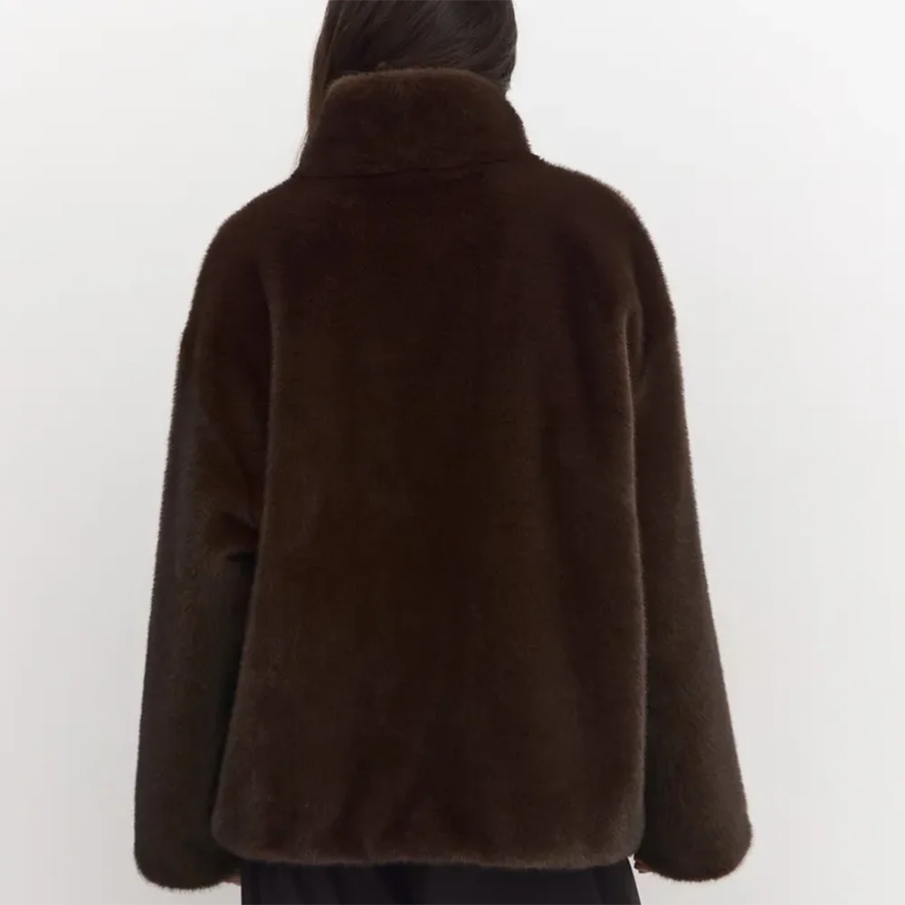 LIMO Ladies Half‑Zip Faux Fur Coat Stand Collar Casual Loose Fit Fashion Plush Outer Jacket With Pockets