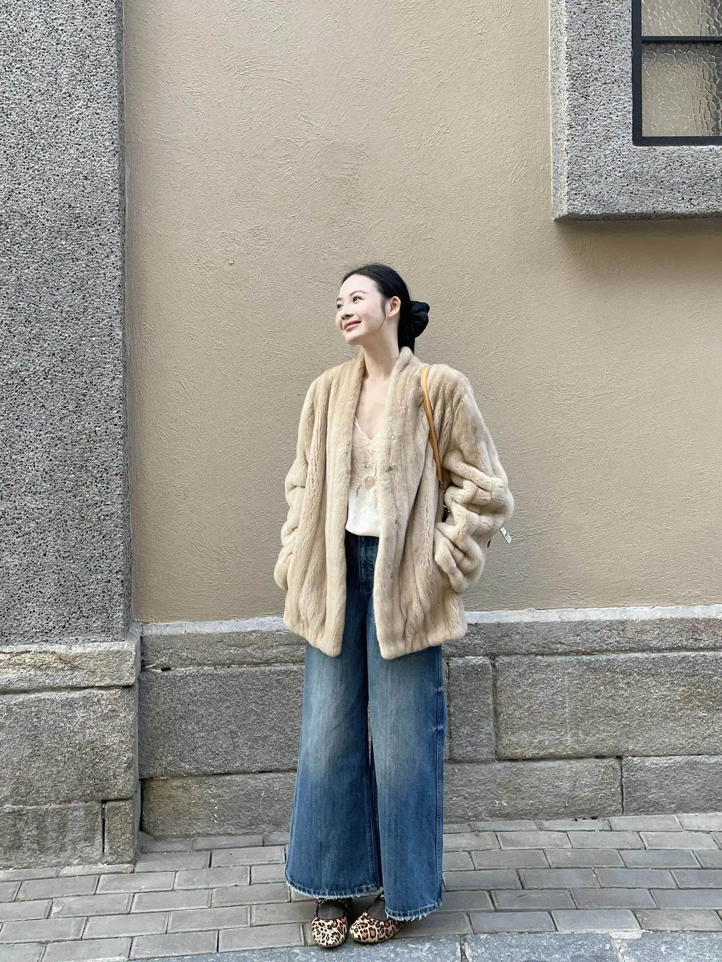 Winter Women Faux Mink Fur Coats Solid Fur Jackets Mid Length Pocket V Neck Long Sleeves Single Breasted Loose Fit Casual 2026