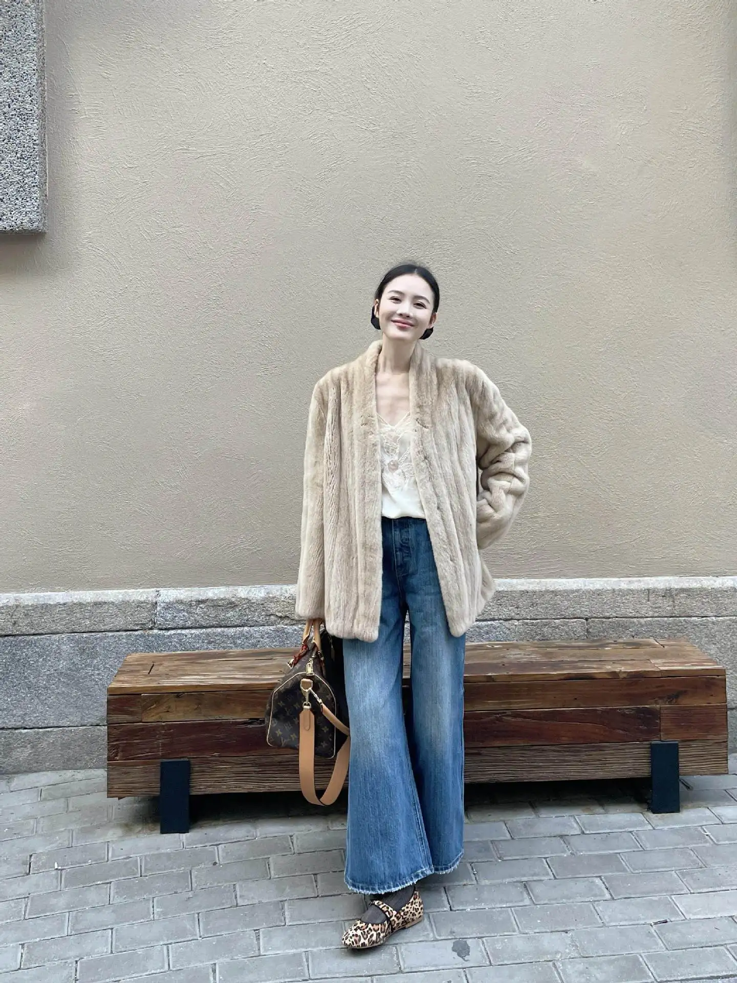 Winter Women Faux Mink Fur Coats Solid Fur Jackets Mid Length Pocket V Neck Long Sleeves Single Breasted Loose Fit Casual 2026
