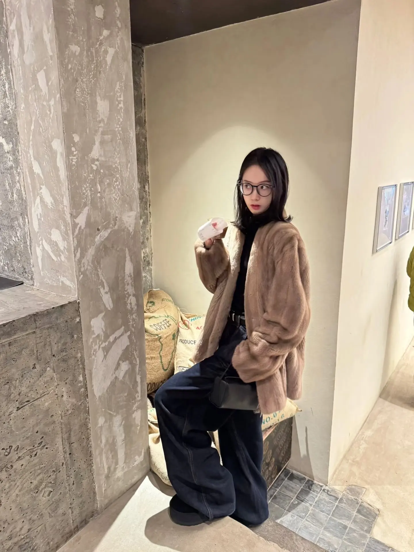 Winter Women Faux Mink Fur Coats Solid Fur Jackets Mid Length Pocket V Neck Long Sleeves Single Breasted Loose Fit Casual 2026