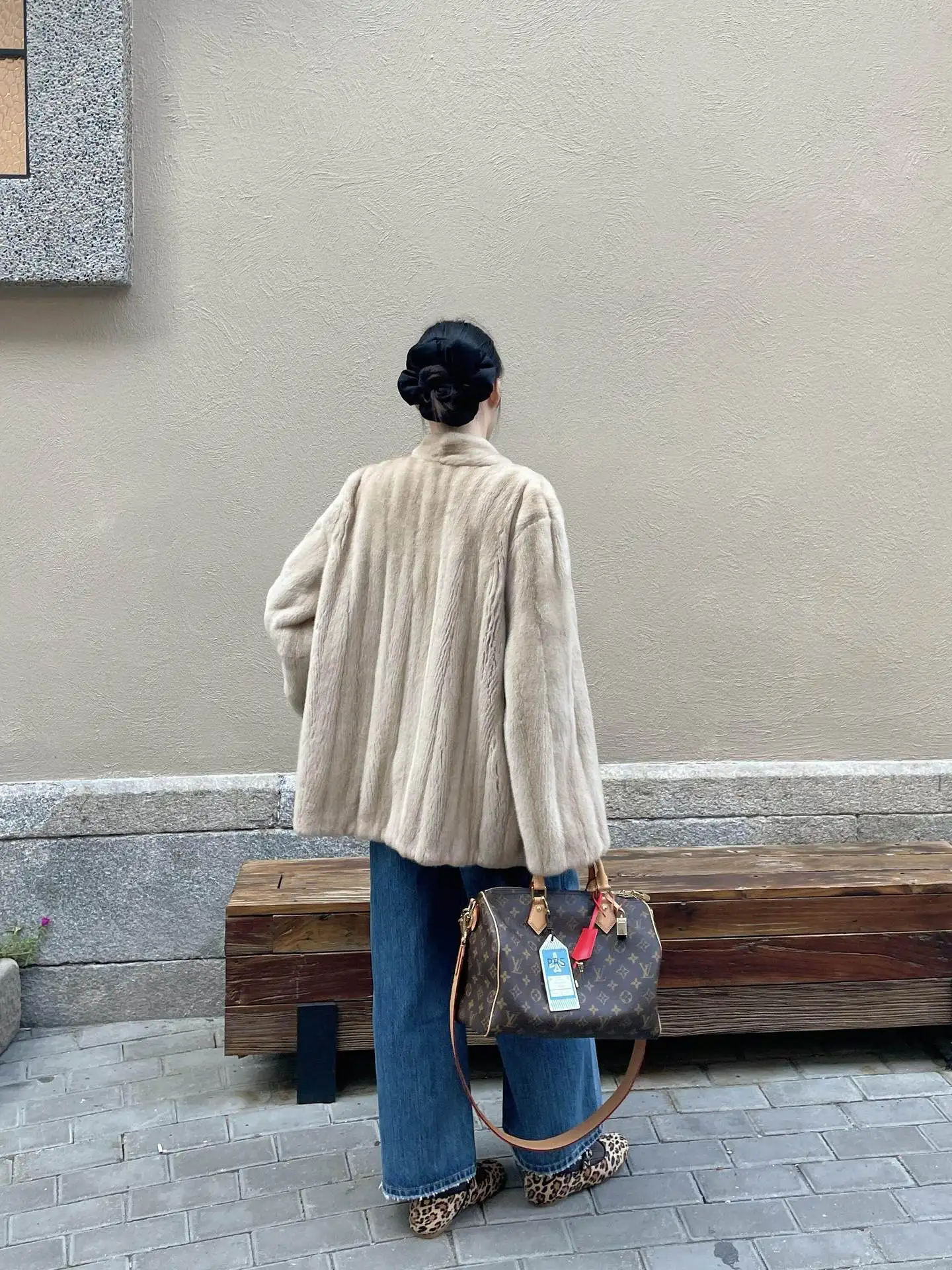 Winter Women Faux Mink Fur Coats Solid Fur Jackets Mid Length Pocket V Neck Long Sleeves Single Breasted Loose Fit Casual 2026