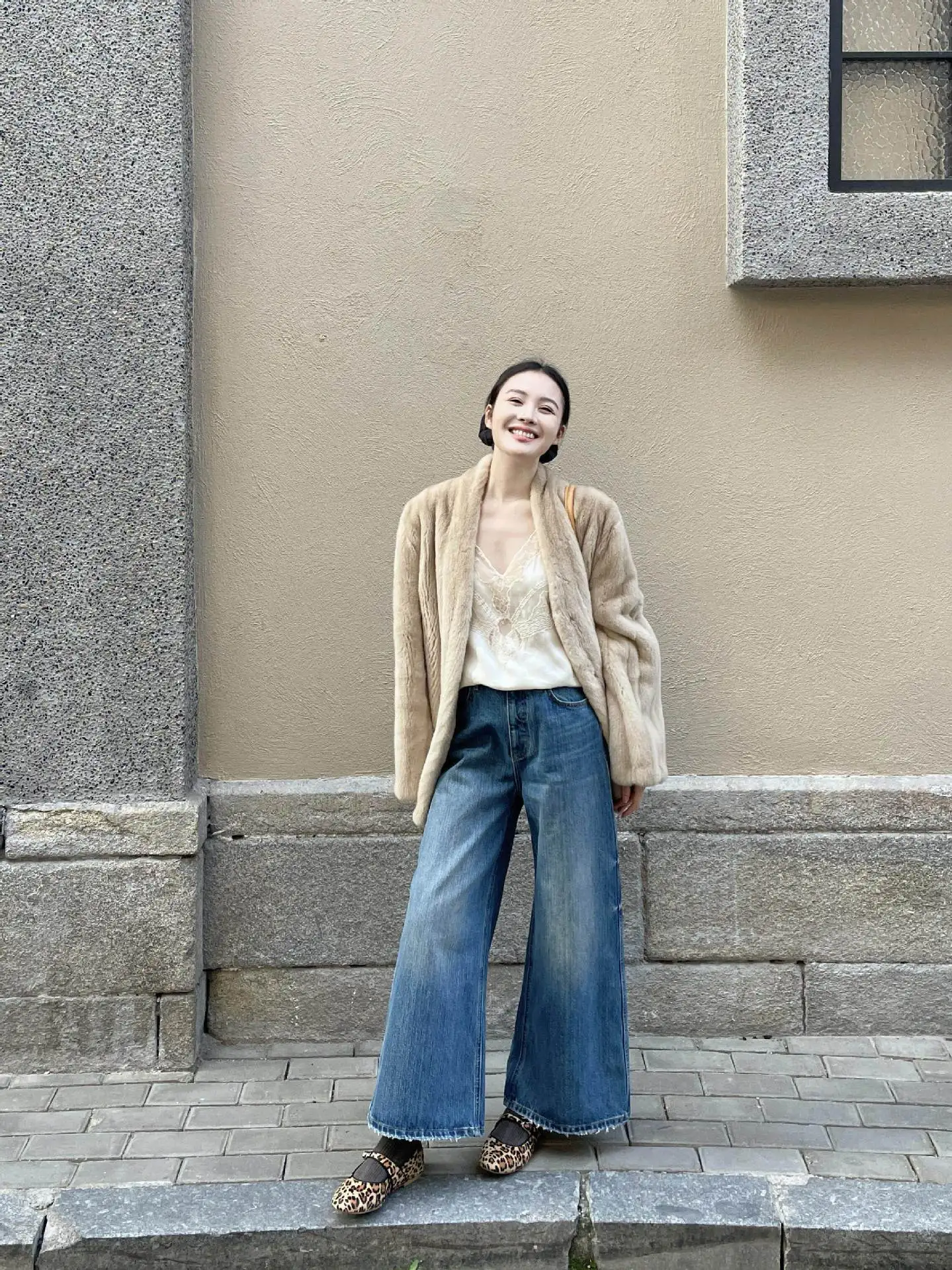 Winter Women Faux Mink Fur Coats Solid Fur Jackets Mid Length Pocket V Neck Long Sleeves Single Breasted Loose Fit Casual 2026