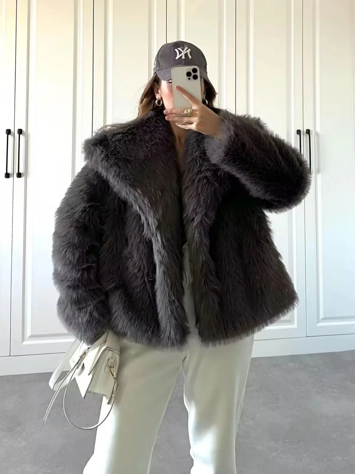 Women Faux Fur Coats Jackets Turn Down Collar Short Coat Casual Loose Thick Warm Y2k Streetwear Jacket Outerwear Autumn Winter