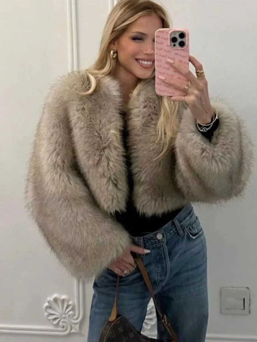 Women Winter Faux Fur Coat Short Fluffy 2026 New Light Grey Old Money Elegant Warm Luxury Streetwear Outerwear