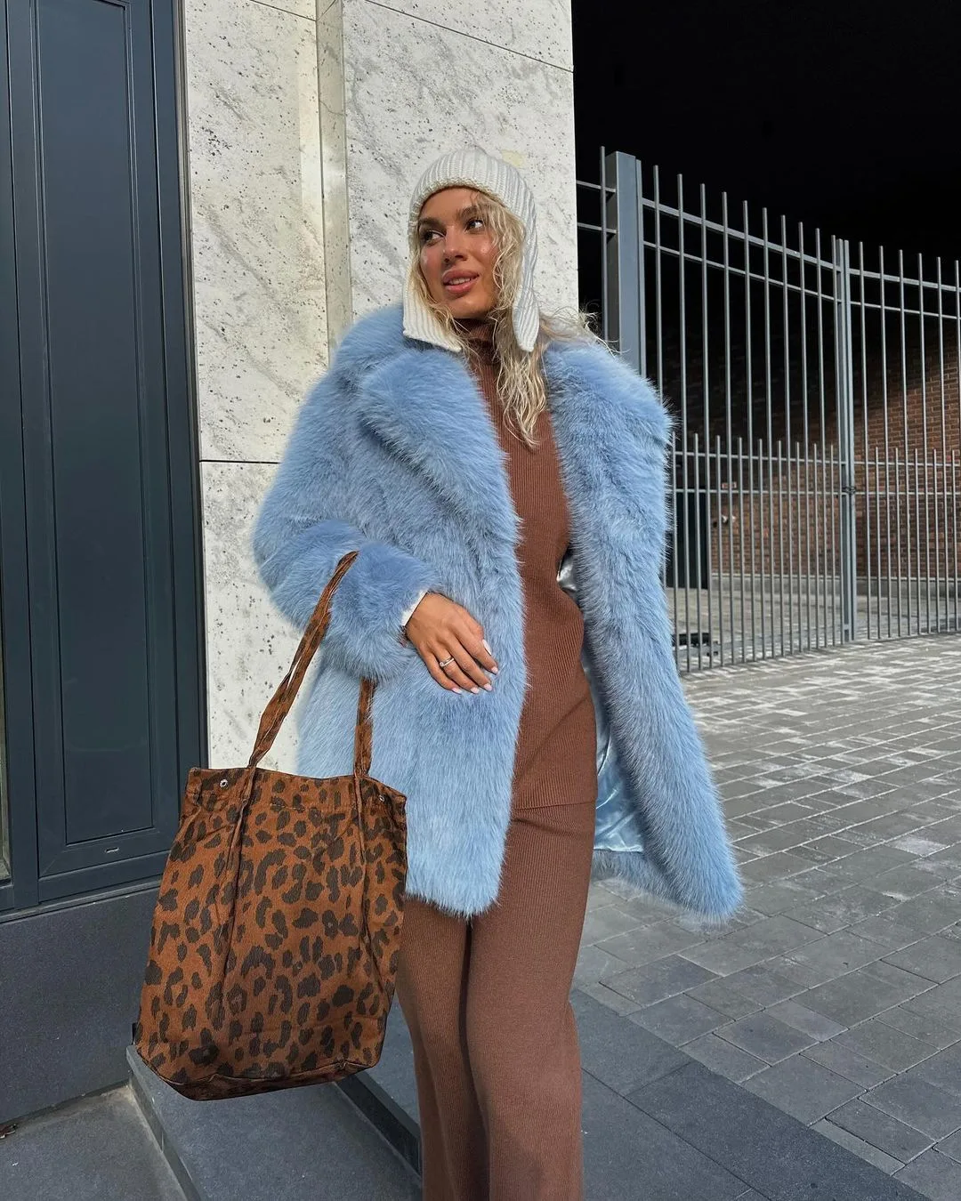 2025 New Mid Length Light Blue Faux Fur Coat Women Autumn Winter Eco Friendly Plush Fashion Temperament Top