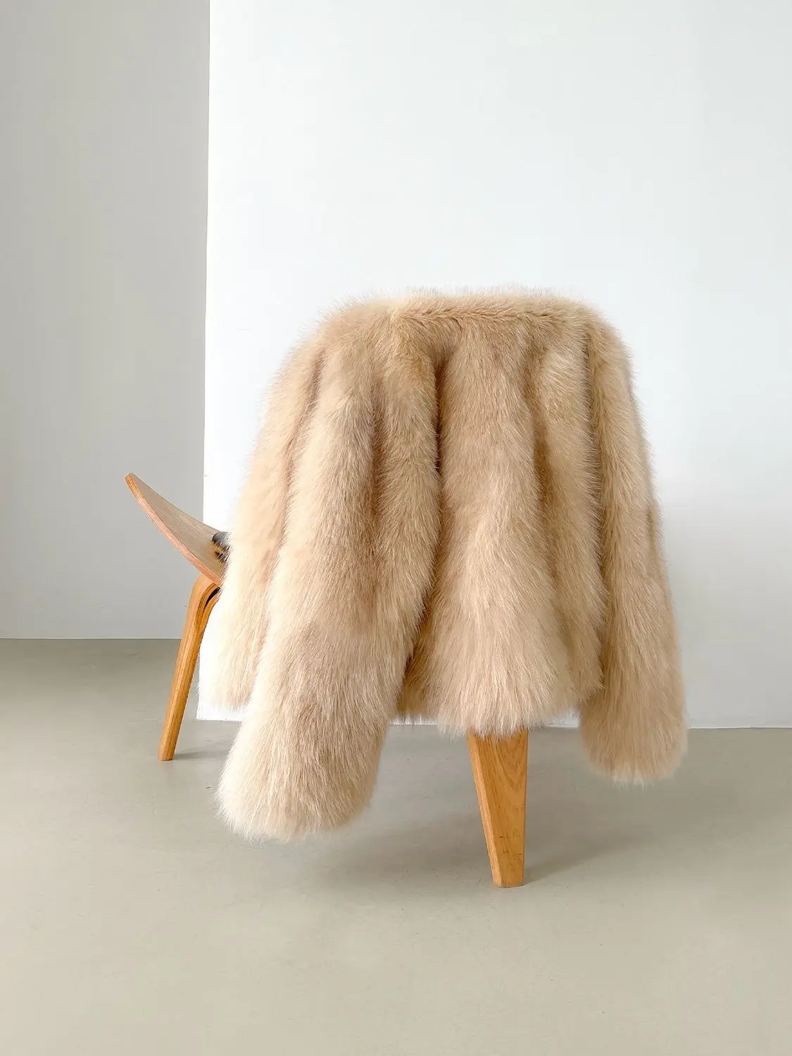 GVUW Korean Fashion Stand Up Collar Thickened Warm Women's Fur Coat Casual All-match Loose Coat 2026 Autumn New 17S4643