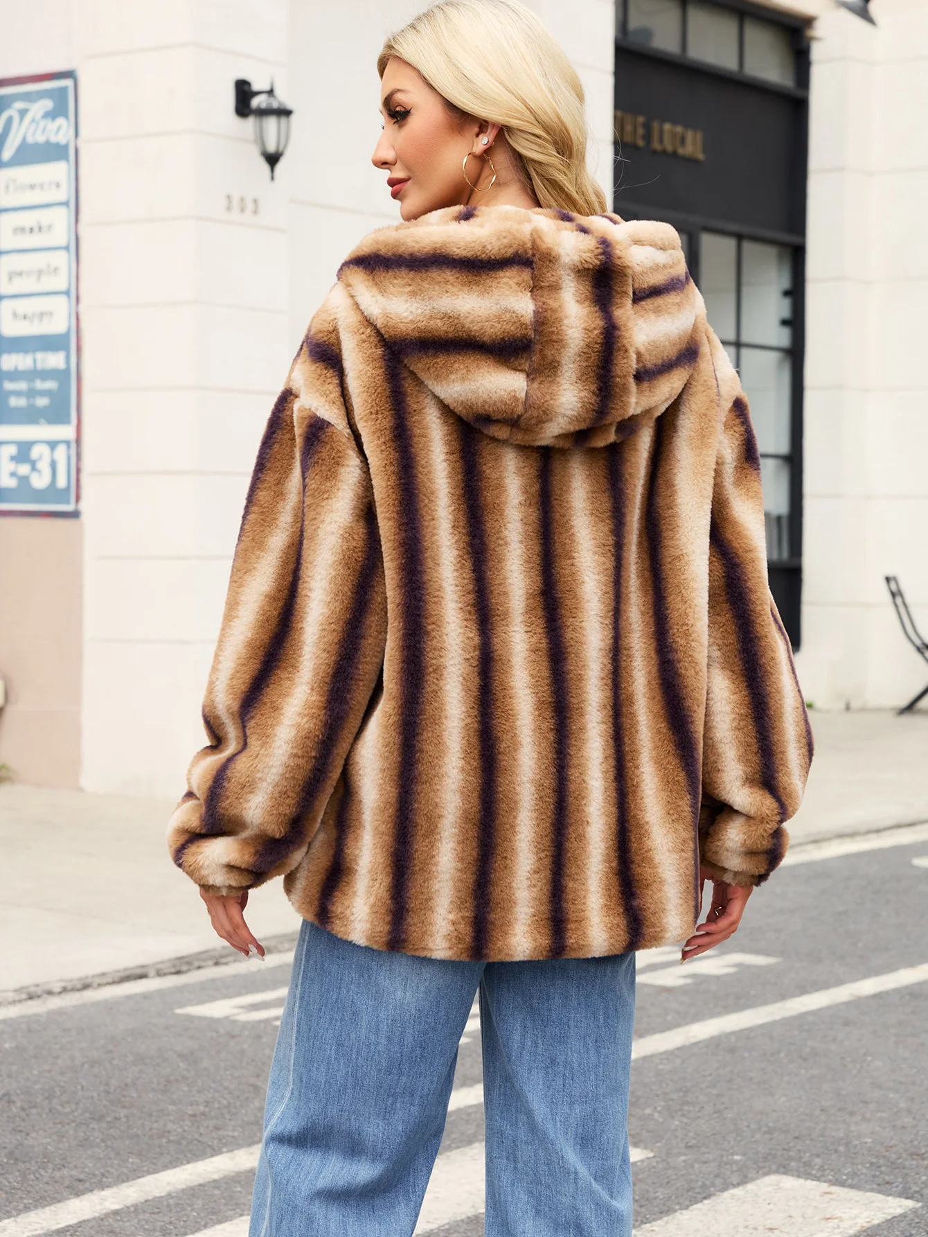 Women's Eco-Friendly Hip-Hop Faux Fur Jacket Autumn Winter Warm Hooded Vertical Stripe Mink Design