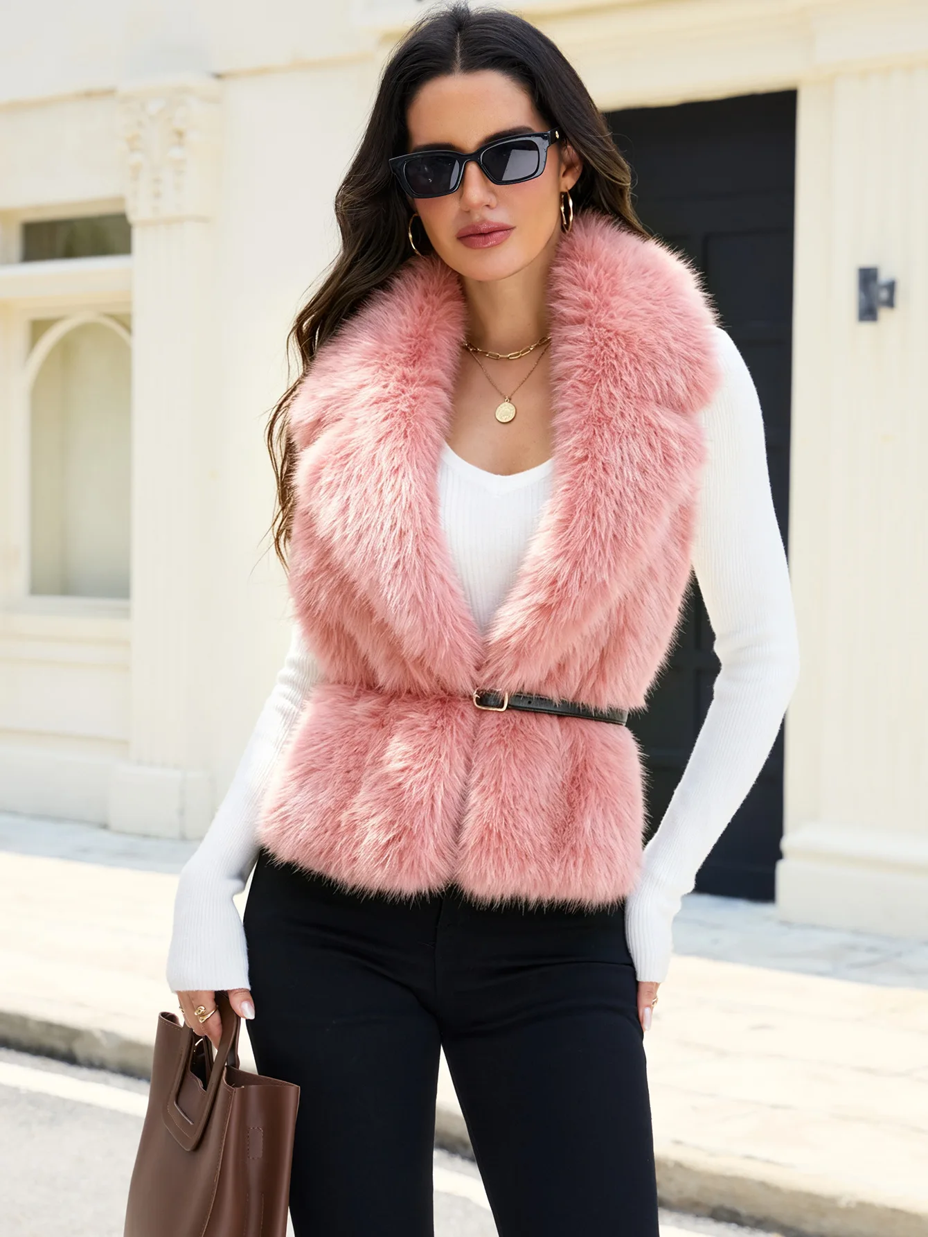 Women's Faux Fur Shawl Fox Fur Imitation Eco-Friendly Winter Scarf Luxury Style for Warmth And Fashion Accessory