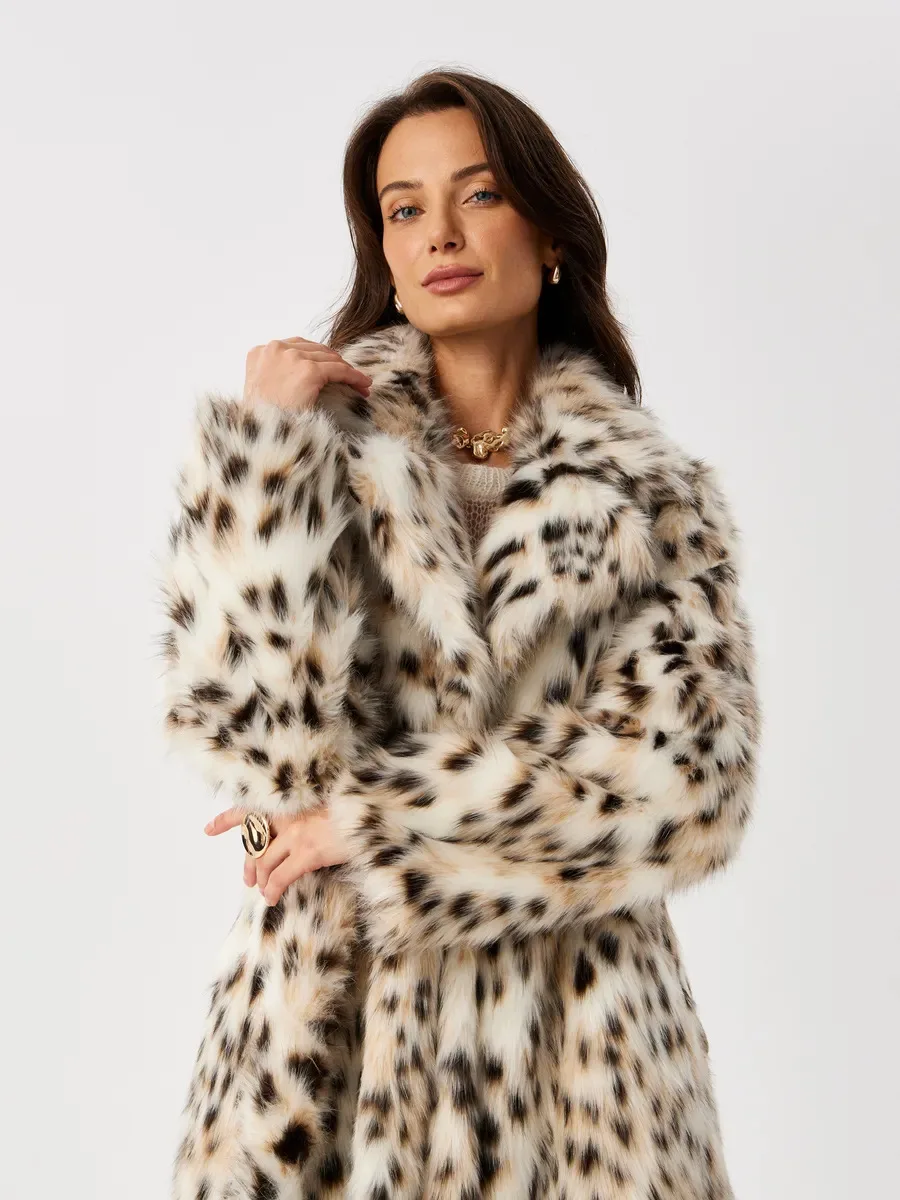 Women Faux Fur Long Coats Jackets Leopard Print Turn Down Collar Coat Thick Warm Y2k Streetwear Jacket Lace Up Autumn Winter