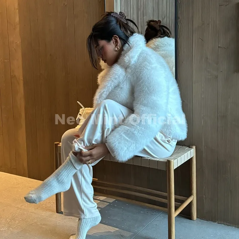 Neo Mint Chic Street Hot Girls 2025 Winter Pure White Faux Fur Jacket Women Fuzzy Lapel Collar Fox Fur Coat Thick Warm Outerwear