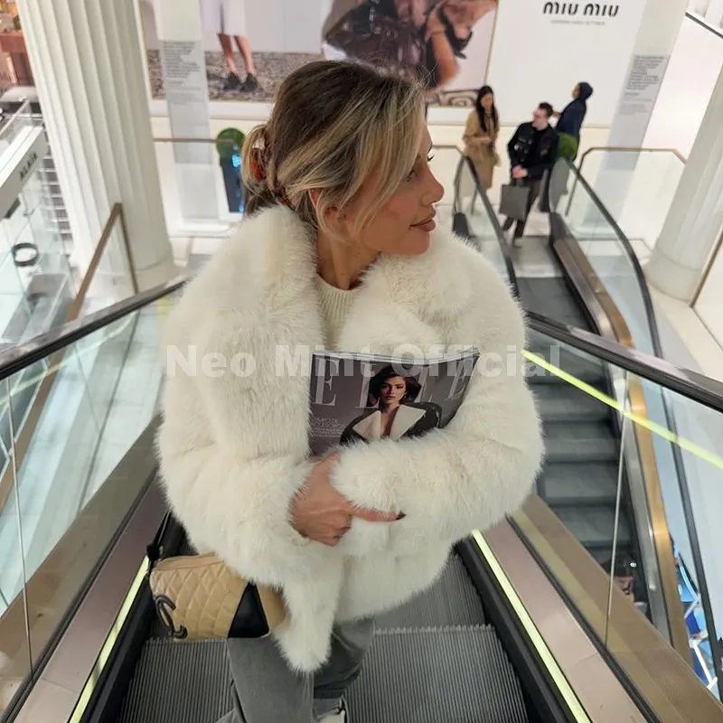 Neo Mint Chic Street Hot Girls 2025 Winter Pure White Faux Fur Jacket Women Fuzzy Lapel Collar Fox Fur Coat Thick Warm Outerwear