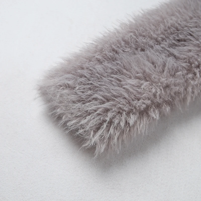 Neo Mint 2024 Winter Hot Trendy Iconic Blogger Fashion Burgundy Faux Fur Coat Women Overcoat Girls Shawl Collar Lamb Fur Jacket