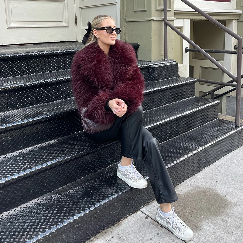 Neo Mint 2024 Winter Hot Trendy Iconic Blogger Fashion Burgundy Faux Fur Coat Women Overcoat Girls Shawl Collar Lamb Fur Jacket