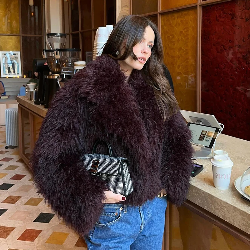 Neo Mint 2024 Winter Hot Trendy Iconic Blogger Fashion Burgundy Faux Fur Coat Women Overcoat Girls Shawl Collar Lamb Fur Jacket