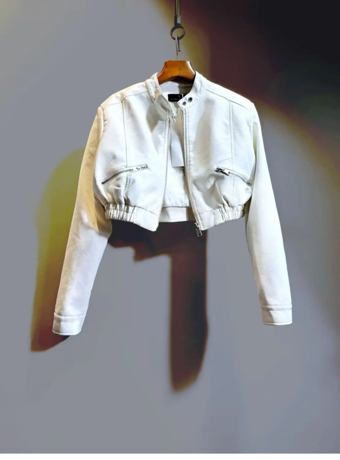 2025 Autumn New Handsome Versatile Short Motorcycle Jacket Top High Waist PU Leather Jacket for Women Faux Fur Coat