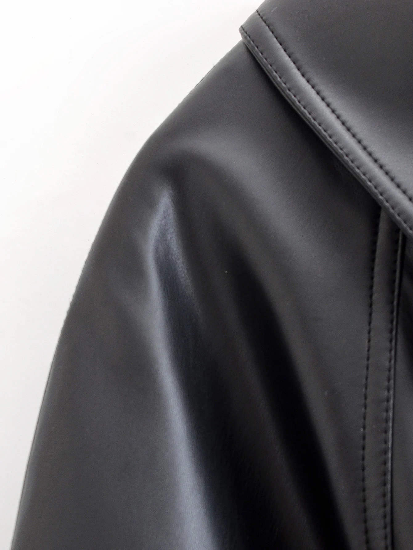 HH Women Fashion Black Short Faux Leather Trench Coat Long Sleeve Lapel Jacket With Belt Vintage Lady Motorcycle Jacket Outwear