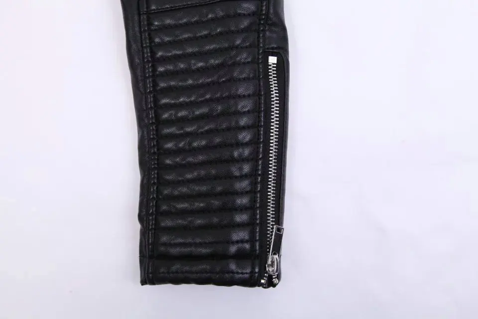 2026 Hot Fashion Women New Winter Warm Faux Leather Jackets with Fur Collar Belt Ladies Thick Black Moto & Biker Outerwear Coats