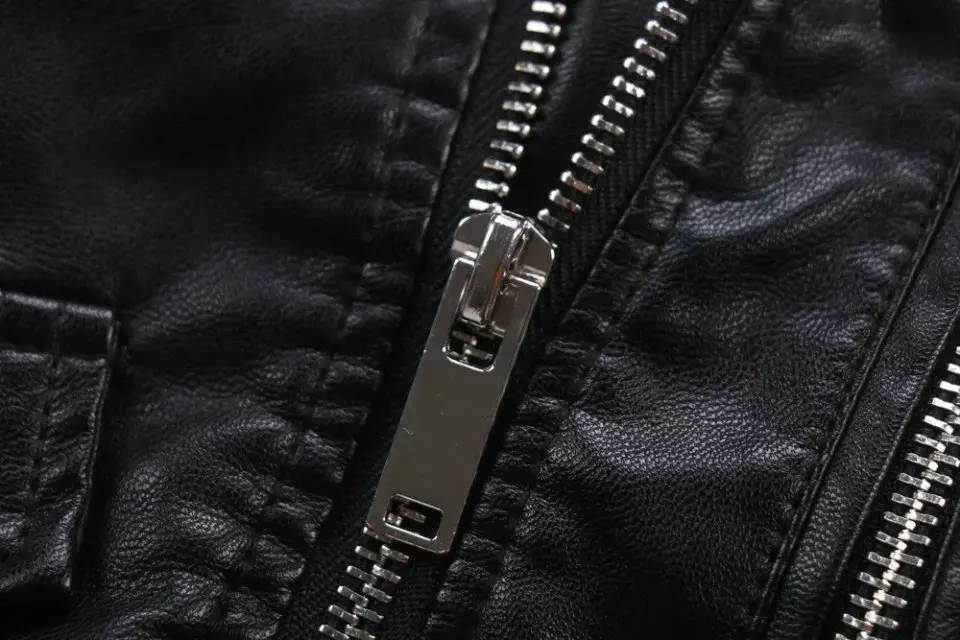 2026 Hot Fashion Women New Winter Warm Faux Leather Jackets with Fur Collar Belt Ladies Thick Black Moto & Biker Outerwear Coats