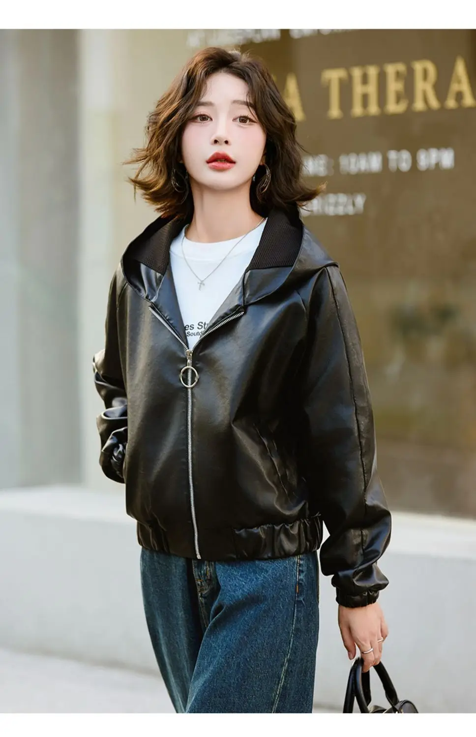 Short Leather Jacket Women's Hooded 2026 New Popular Autumn And Winter PU Leather Jacket With Thick Fleece Coat Fashionable Top