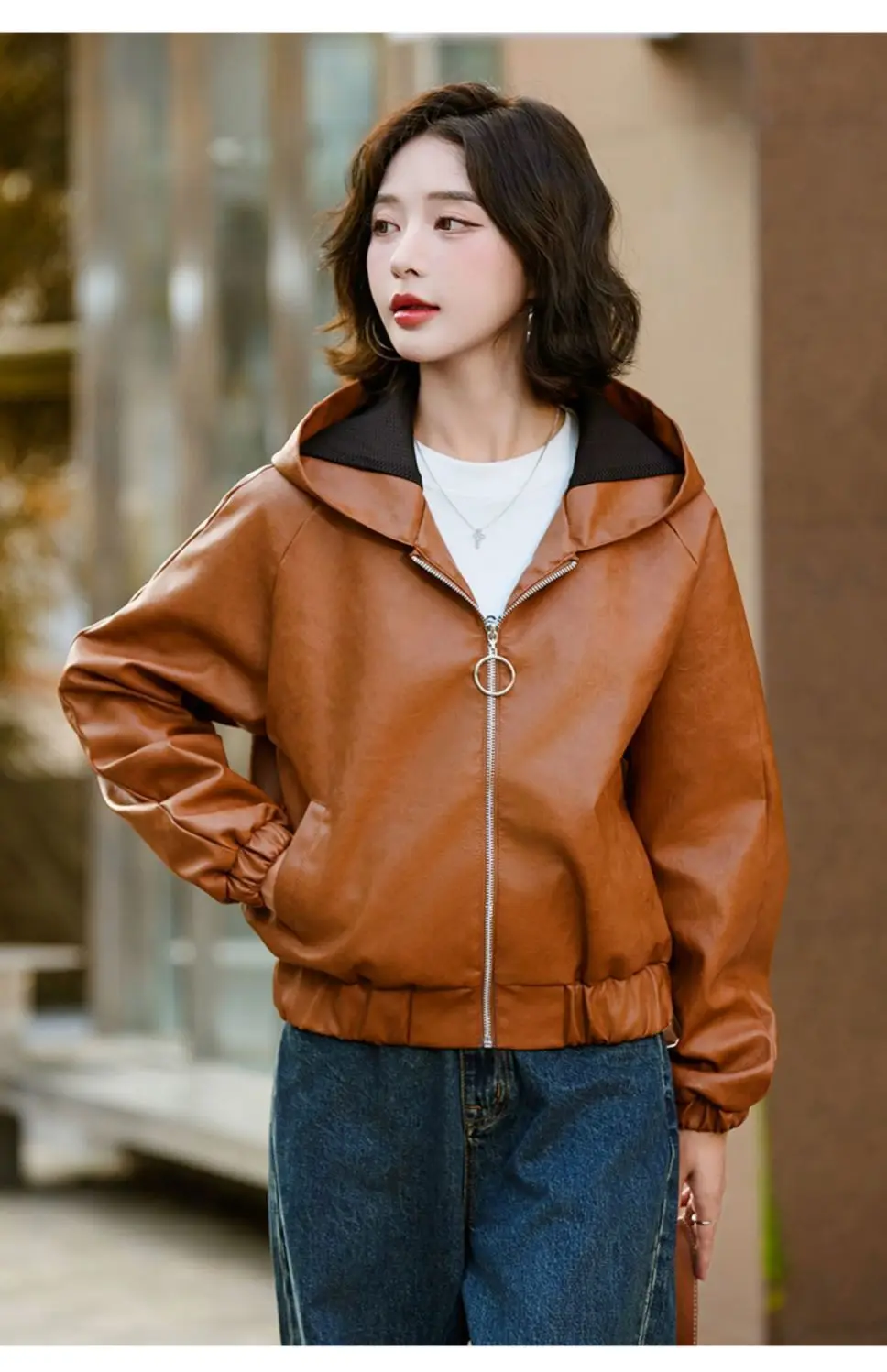 Short Leather Jacket Women's Hooded 2026 New Popular Autumn And Winter PU Leather Jacket With Thick Fleece Coat Fashionable Top