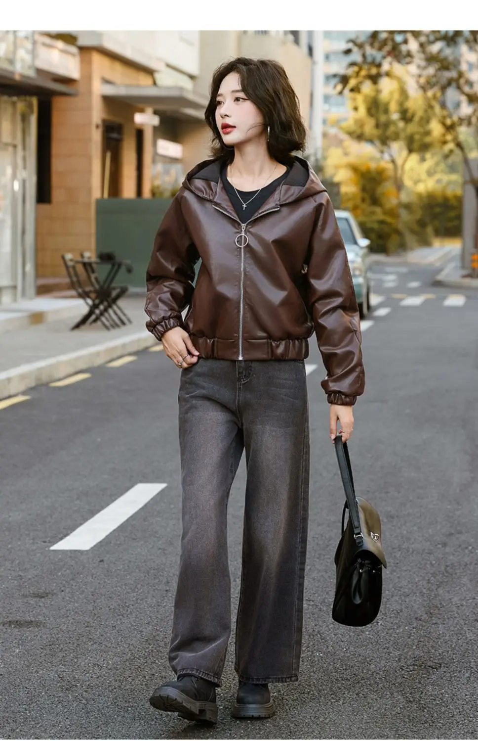 Short Leather Jacket Women's Hooded 2026 New Popular Autumn And Winter PU Leather Jacket With Thick Fleece Coat Fashionable Top
